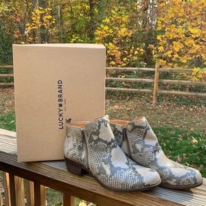 Lucky Brand Snake Skin Booties Size 8